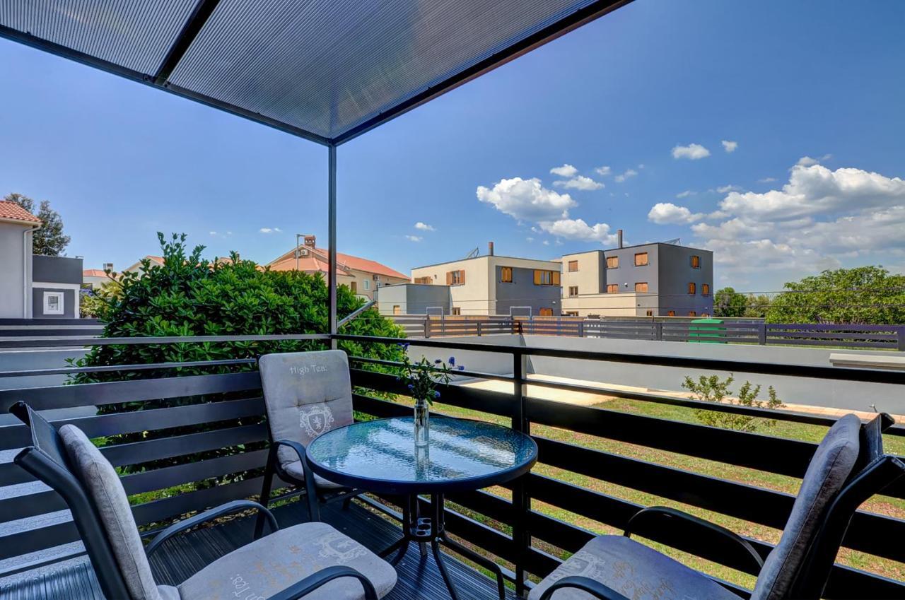 Apartments Kajfes Фажана Екстер'єр фото