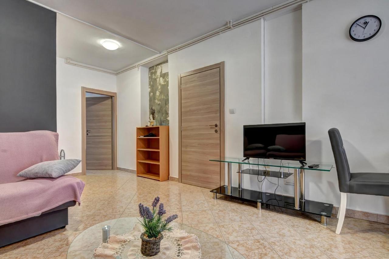 Apartments Kajfes Фажана Екстер'єр фото