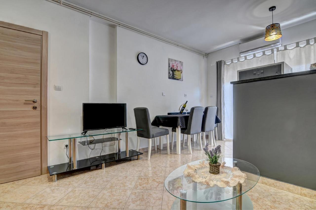 Apartments Kajfes Фажана Екстер'єр фото