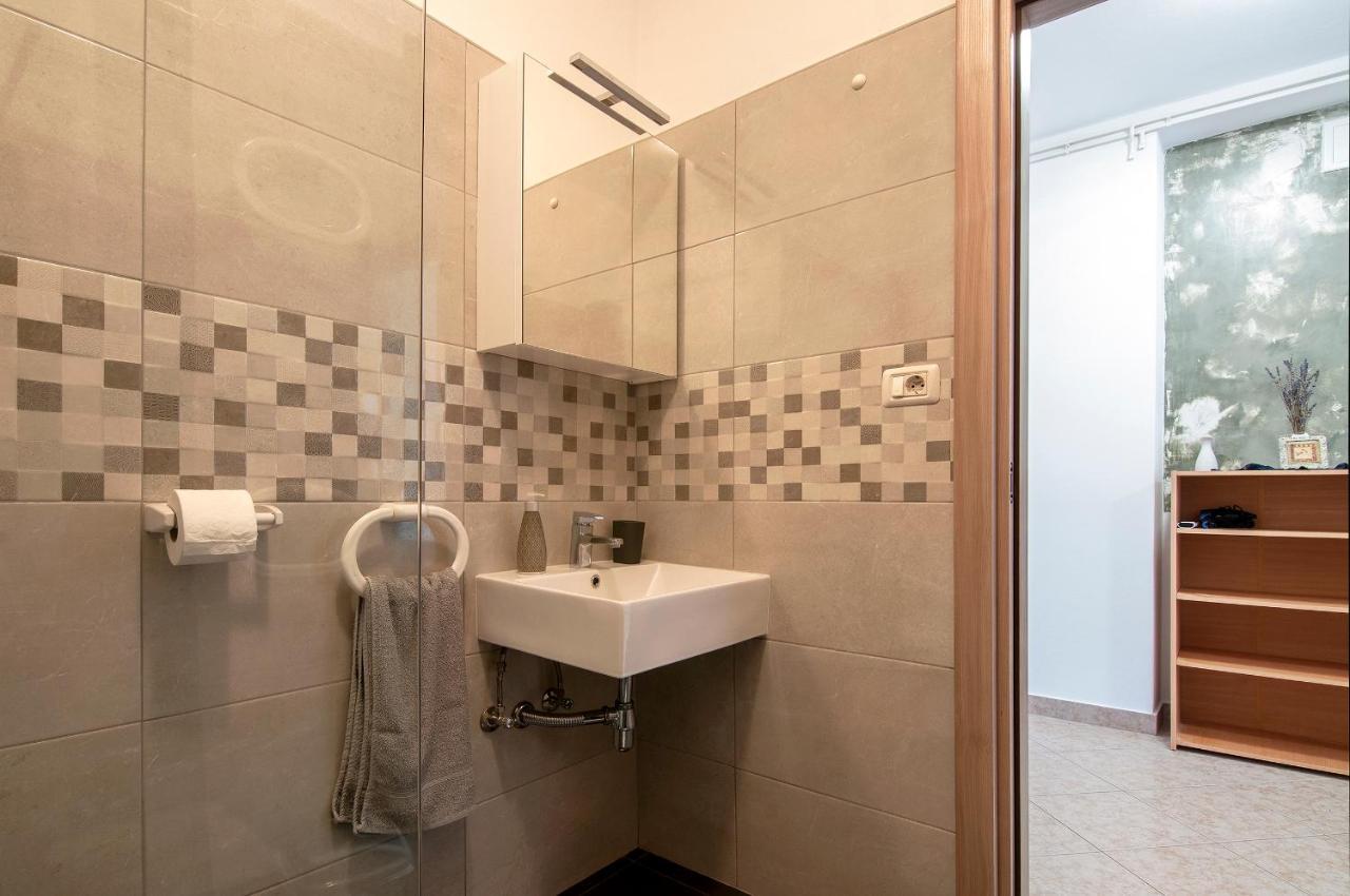 Apartments Kajfes Фажана Екстер'єр фото