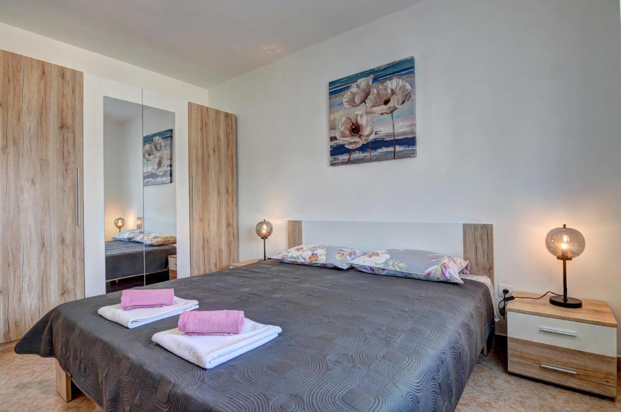 Apartments Kajfes Фажана Екстер'єр фото