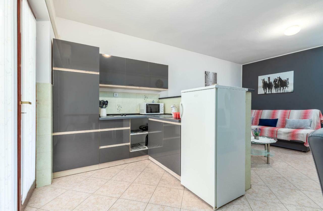 Apartments Kajfes Фажана Екстер'єр фото